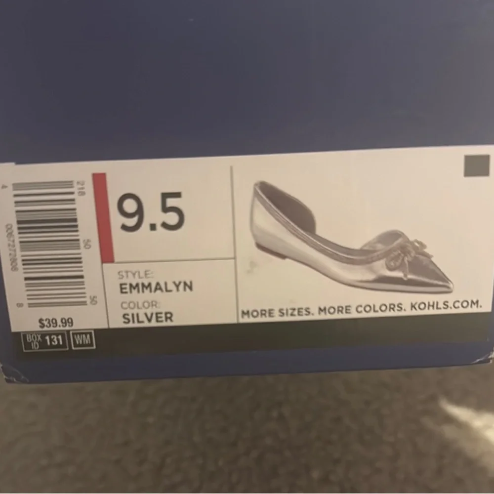 NEW Silver dress flats with Bow Detail - Picture 3 of 5